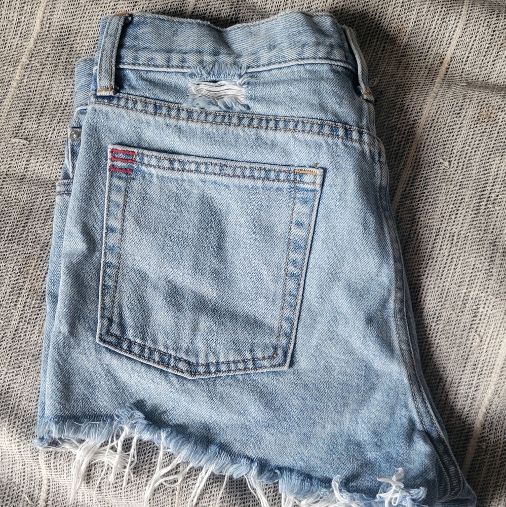 BDG High Rise Cut Offs - Picture 2 of 4